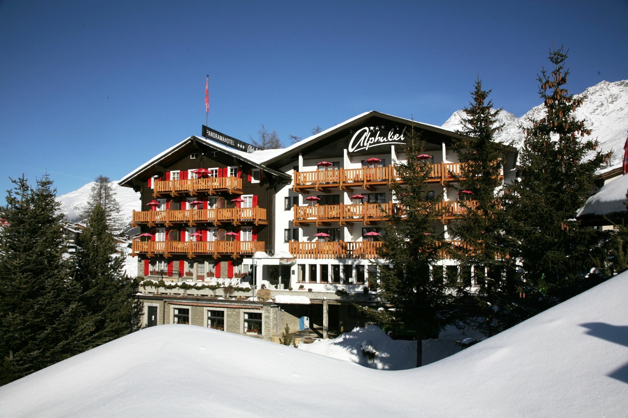 Swiss Family Hotel Alphubel Saas-Fee Luaran gambar